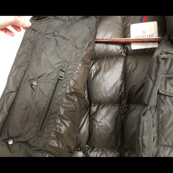 MONCLER Front Pocket Olive Green Puffer - Picture 8 of 8